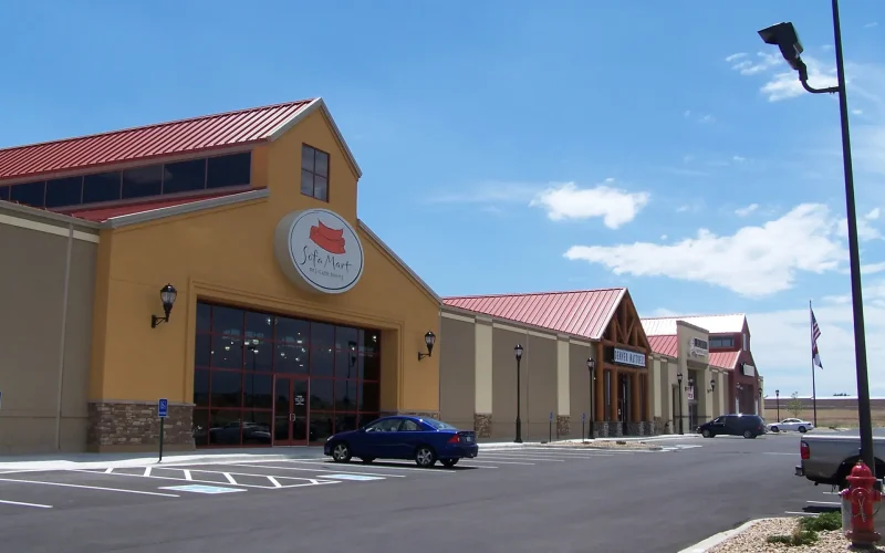 Furniture Row Retail Facility 03